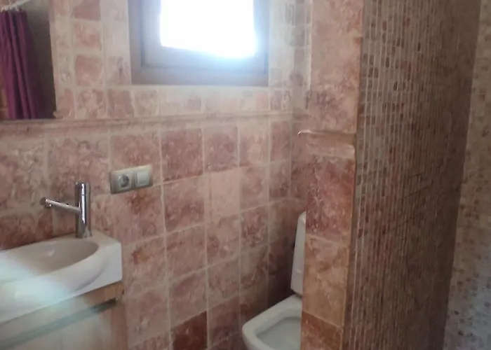 El Sauco De Руэнте